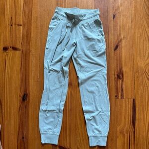 Lululemon ready to rulu jogger